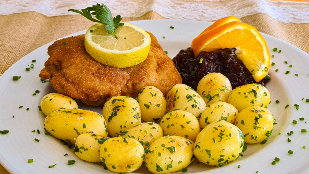 leckeres Cordon Bleu auf der Valentinalm